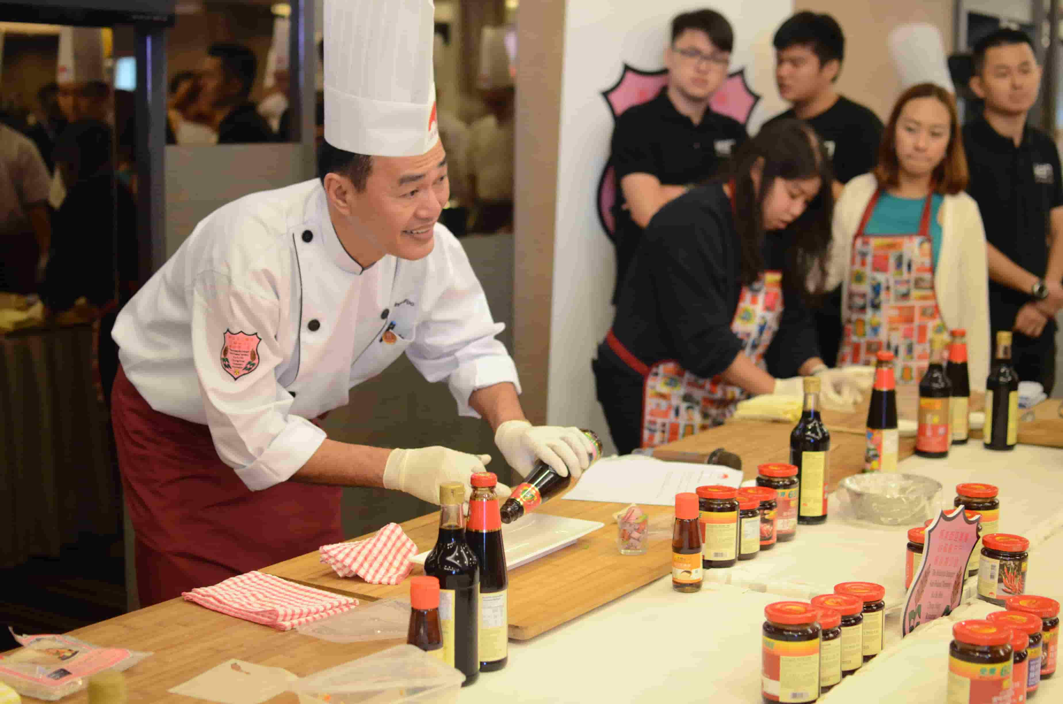 master chef showcasing use of lee kum kee products in chinese culinary cuisine